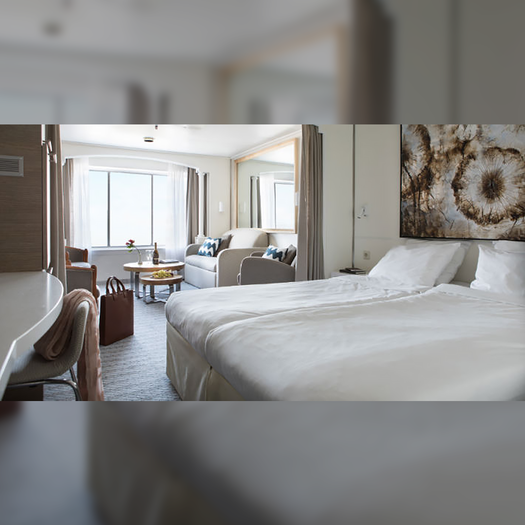Commodore Sea View